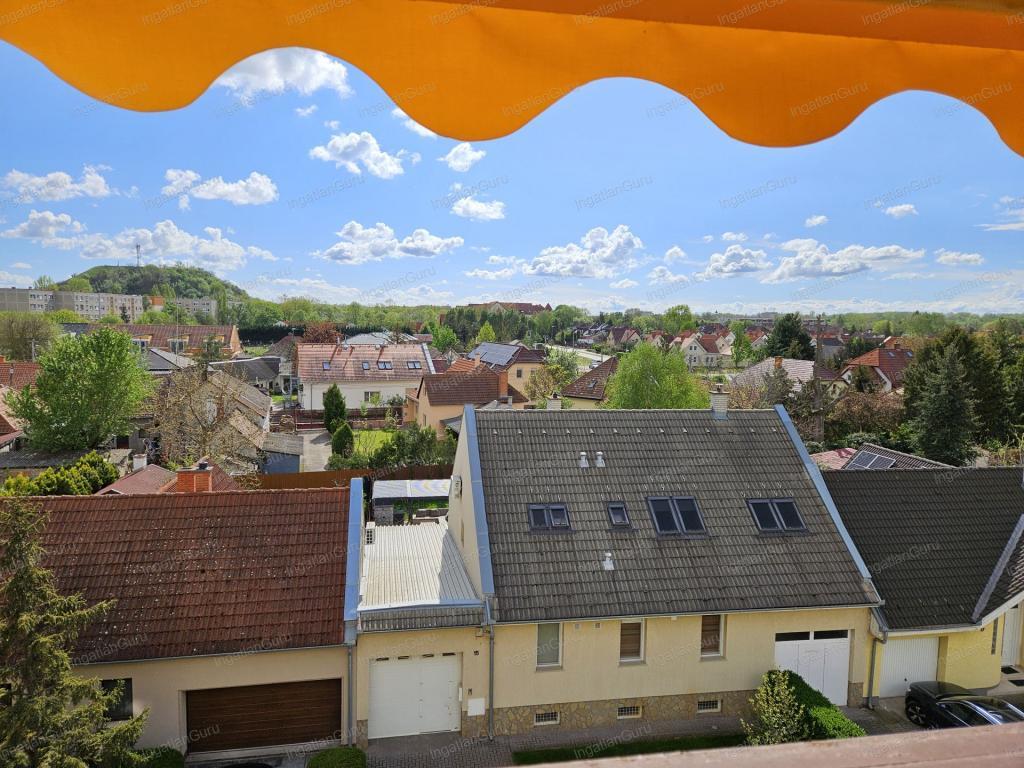 Eladó lakás Kecskemét