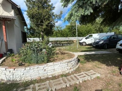 Eladó családi ház Monor