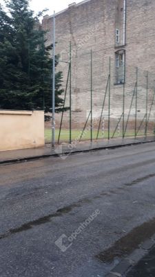 Eladó utcai bejáratú üzlethelység Budapest