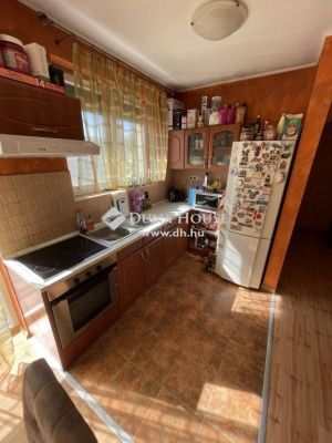 Eladó lakás Győr