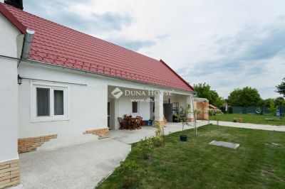Eladó családi ház Kóny