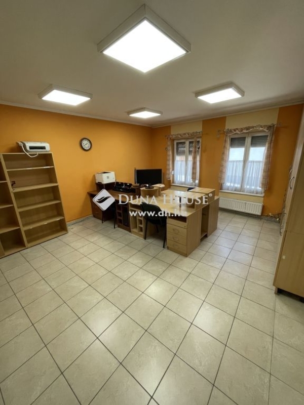 Eladó lakás Győr