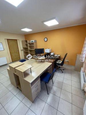 Eladó lakás Győr