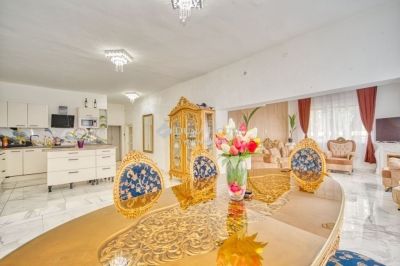Eladó családi ház Budapest