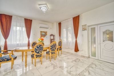 Eladó családi ház Budapest