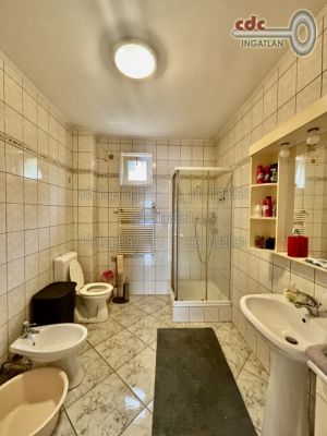 Eladó családi ház Dunaújváros