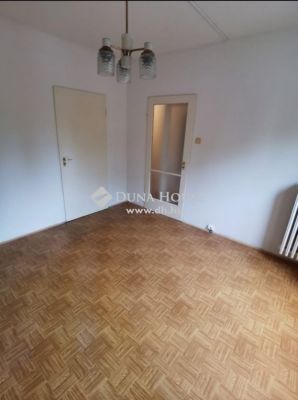 Eladó lakás Pécs