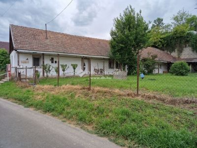 Eladó családi ház Bénye
