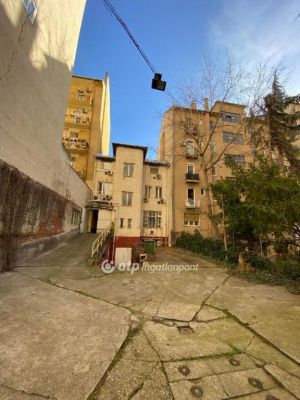 Eladó családi ház Budapest