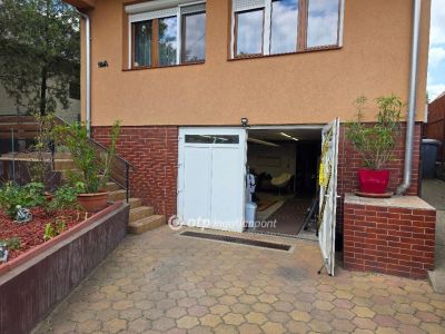 Eladó családi ház Debrecen