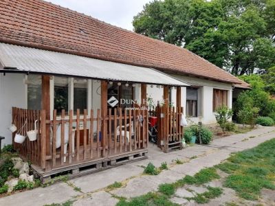 Eladó családi ház Békéscsaba