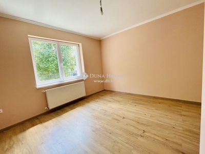 Eladó családi ház Maglód