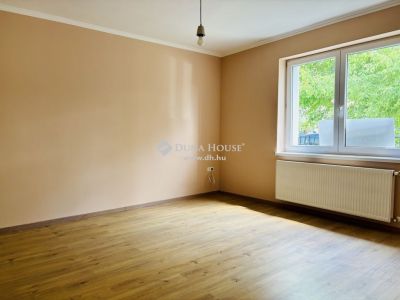 Eladó családi ház Maglód