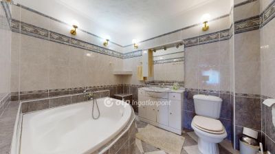 Eladó családi ház Miskolc