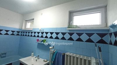 Eladó családi ház Jászfényszaru