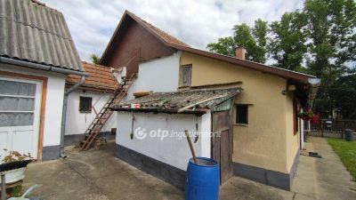 Eladó családi ház Szentes