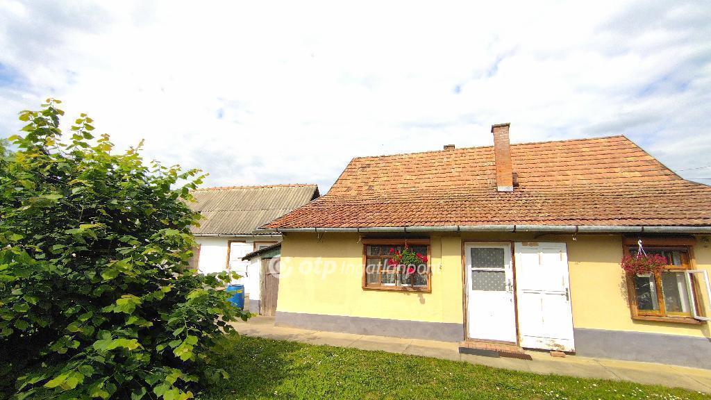 Eladó családi ház Szentes
