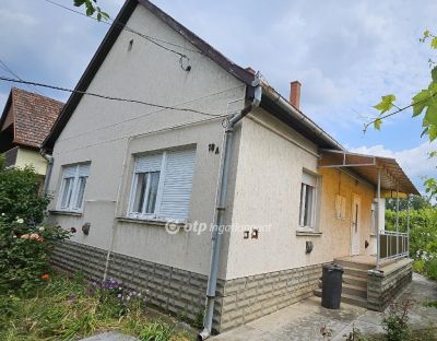 Eladó családi ház Jászberény
