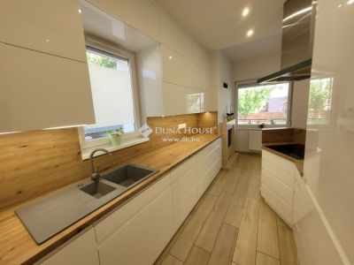 Eladó családi ház Budapest