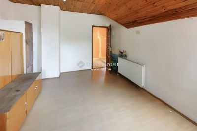 Eladó családi ház Budapest