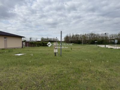 Eladó lakóövezeti telek Nagyszentjános
