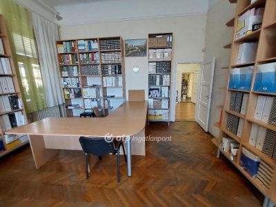 Eladó kastély Szentes
