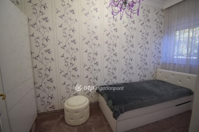 Eladó családi ház Budapest