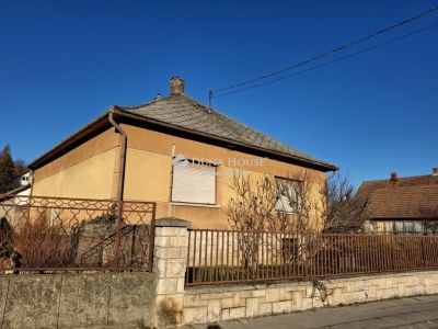 Eladó családi ház Mecseknádasd