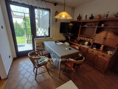 Eladó családi ház Budapest