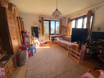 Eladó családi ház Budaörs