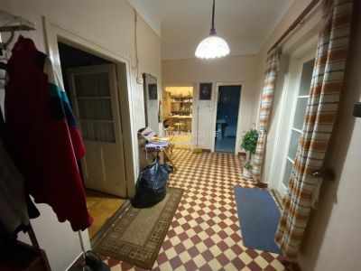 Eladó családi ház Budaörs