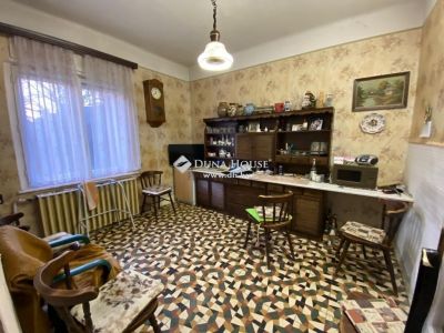 Eladó családi ház Budaörs