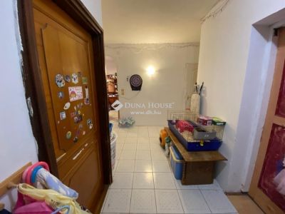 Eladó családi ház Budaörs