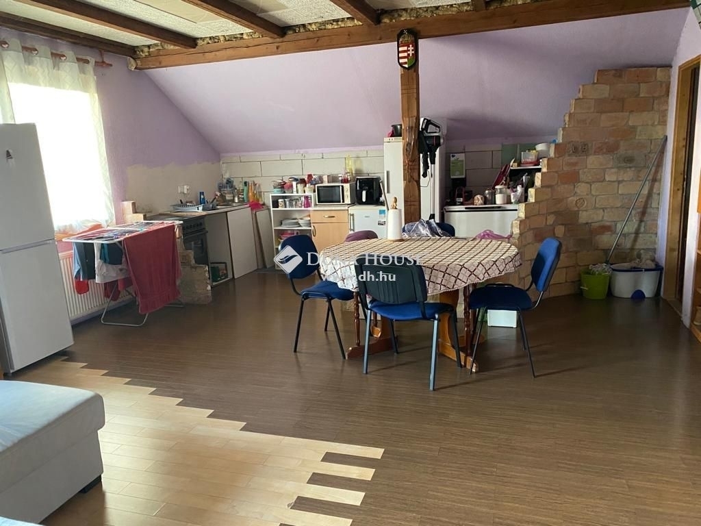 Eladó családi ház Budaörs