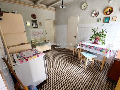Eladó családi ház Békéscsaba