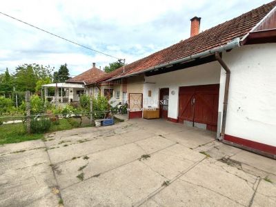 Eladó családi ház Békéscsaba