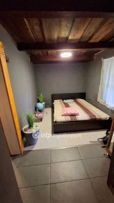 Eladó családi ház Velence