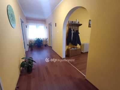 Eladó családi ház Egerbakta