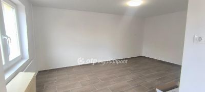 Eladó családi ház Csanytelek