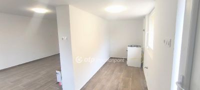 Eladó családi ház Csanytelek
