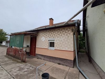 Eladó családi ház Tiszaföldvár