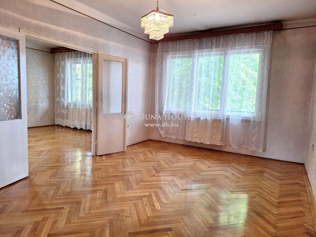 Eladó lakás Kecskemét