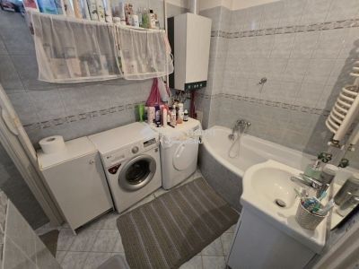 Eladó családi ház Pécel