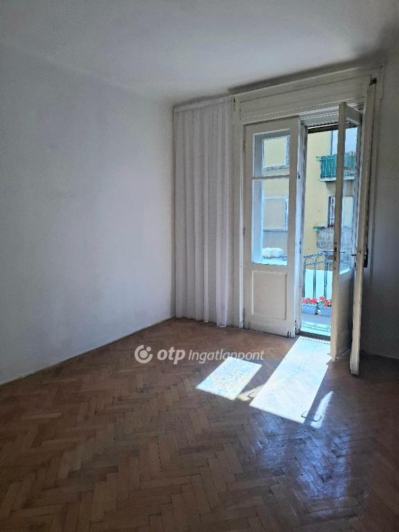 Eladó lakás Budapest
