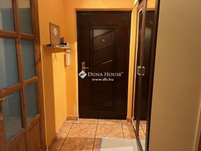 Eladó lakás Dunakeszi
